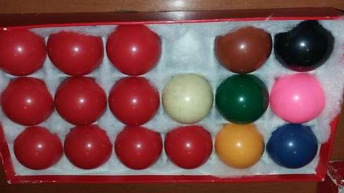 set of snooker balls